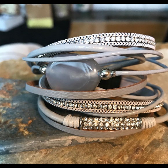 Handcrafted leather bracelets - Picture 3 of 4